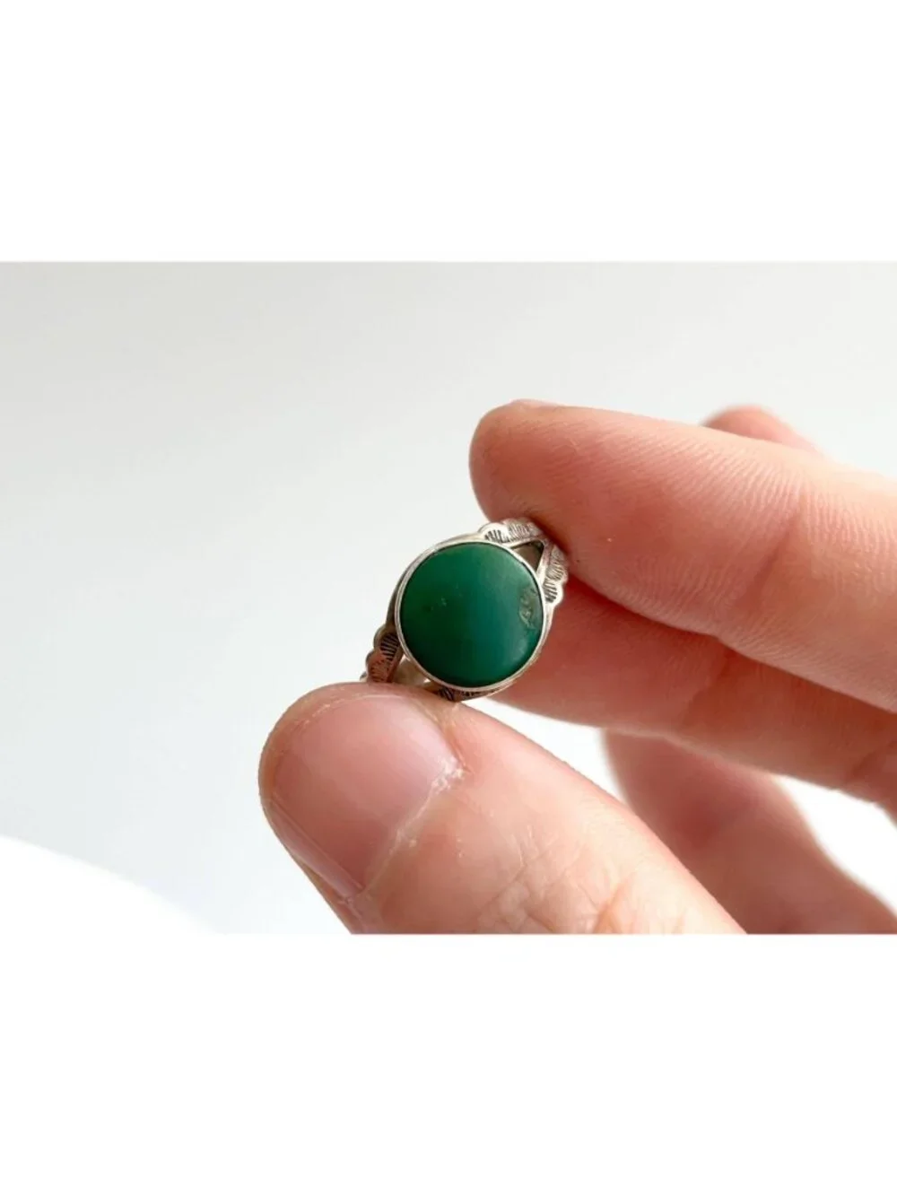 Green Turquoise Cabochon Inlaid Sterling Silver 925 Vintage Ring - sz 5.25